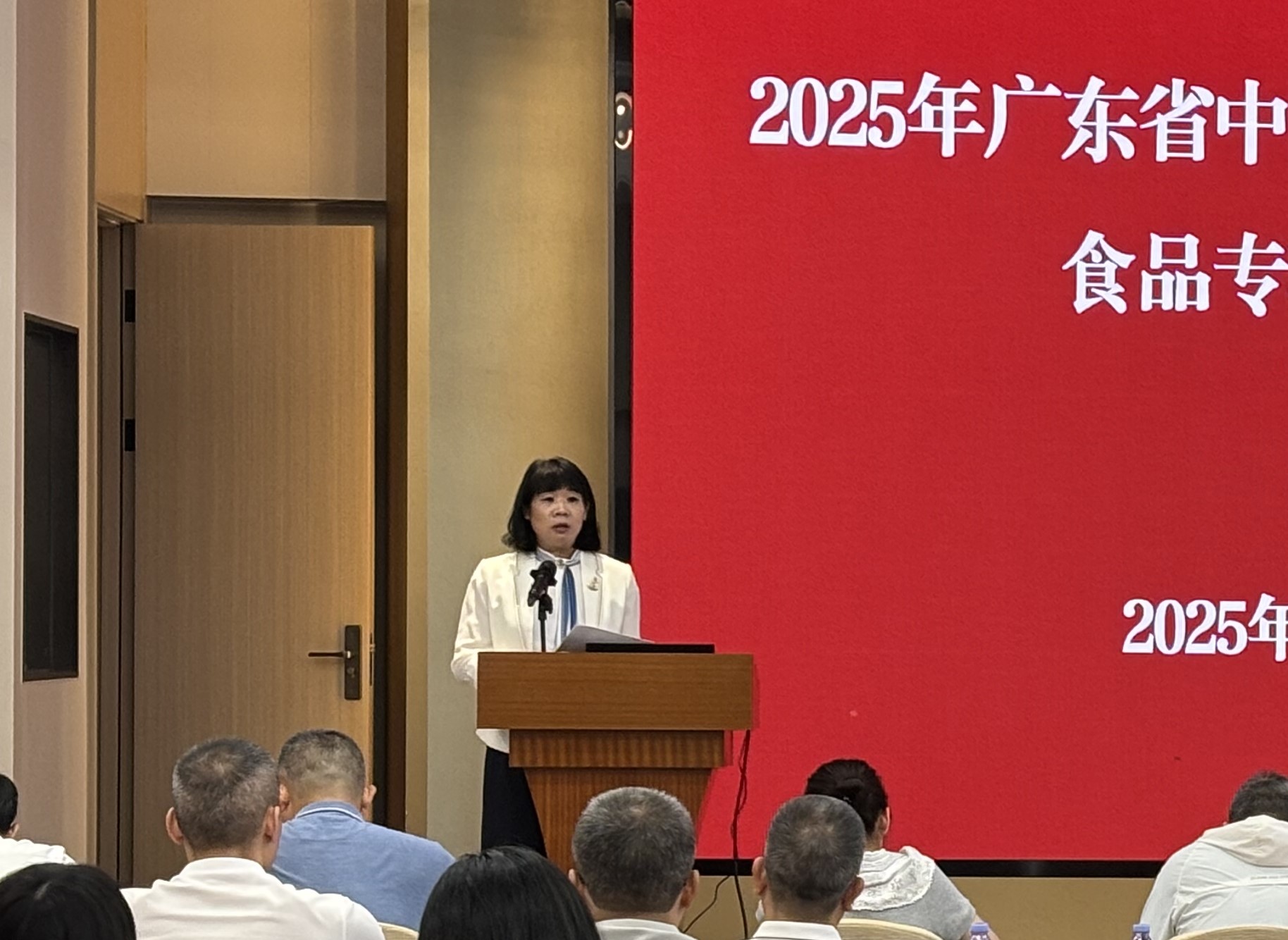 李白云 1.jpg